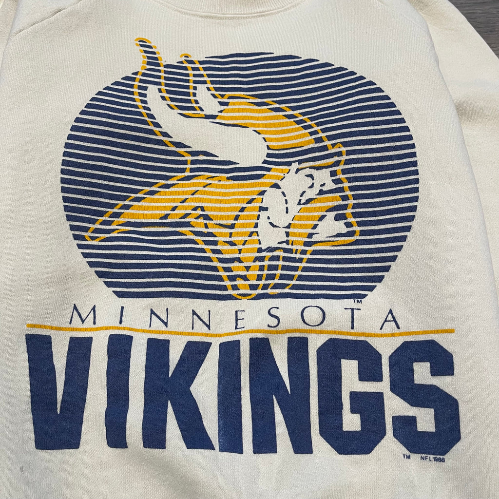 Hottertees 90s Vintage Minnesota Vikings Sweatshirt