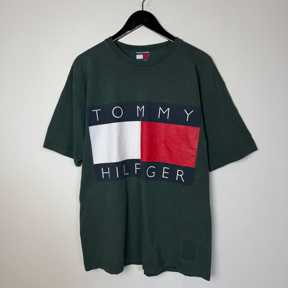 Vintage 90's TOMMY HILFIGER Big Flag Tshirt