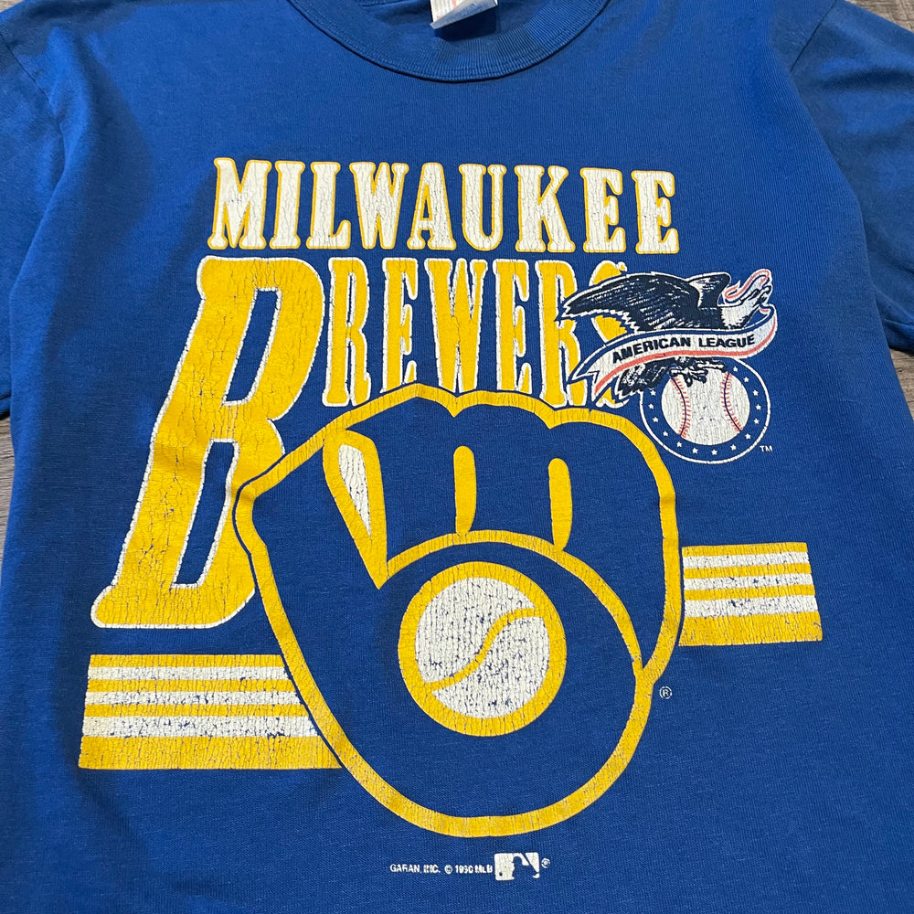 Vintage 1990 MLB Milwaukee BREWERS Tshirt