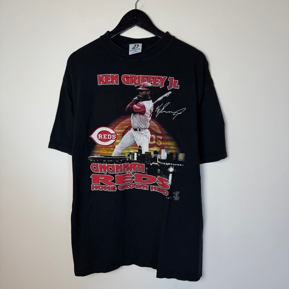 Vintage 90's MLB Cincinnati REDS Tshirt