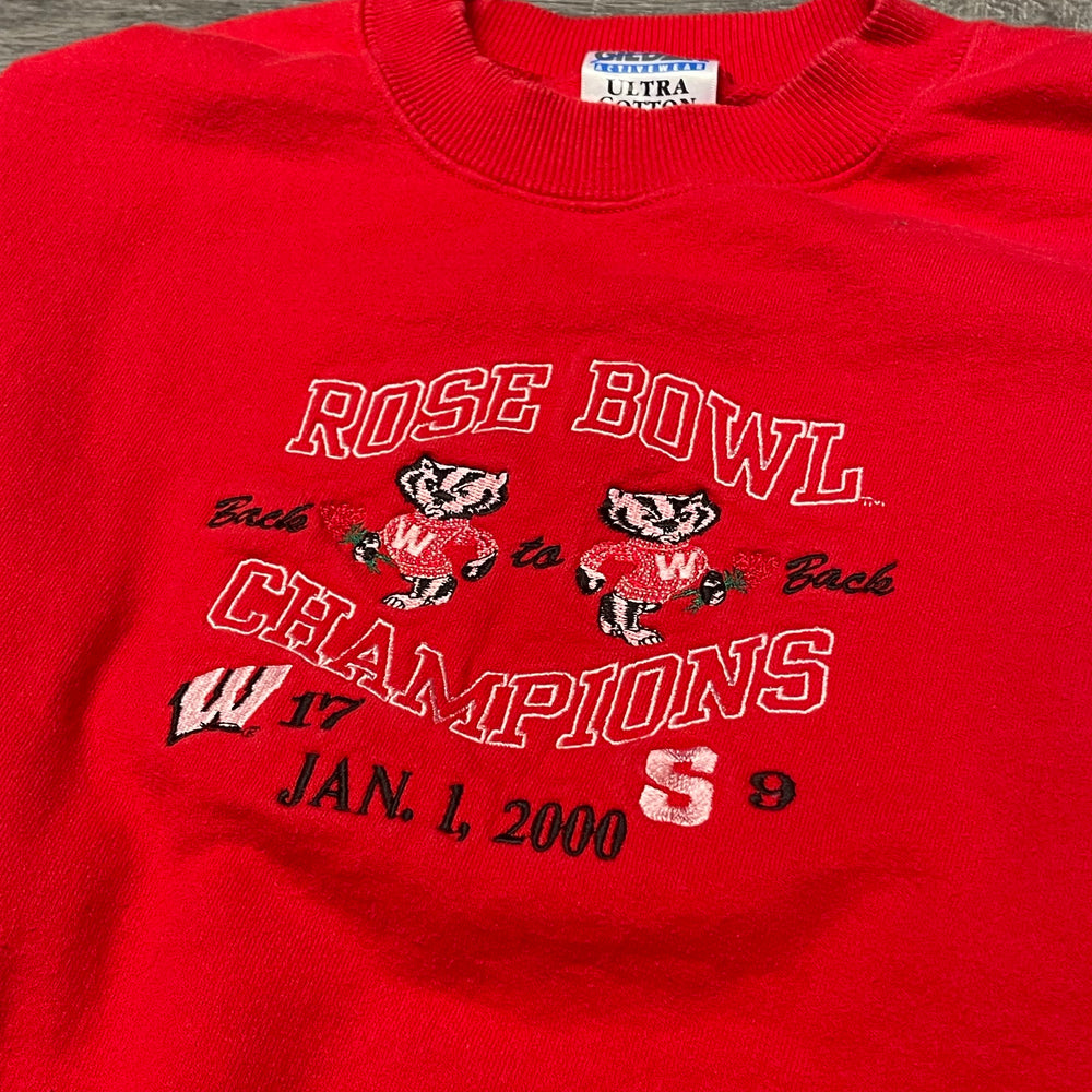 Vintage 2000 UNIVERSITY OF WISCONSIN Badgers Rose Bowl Crewneck Sweatshirt