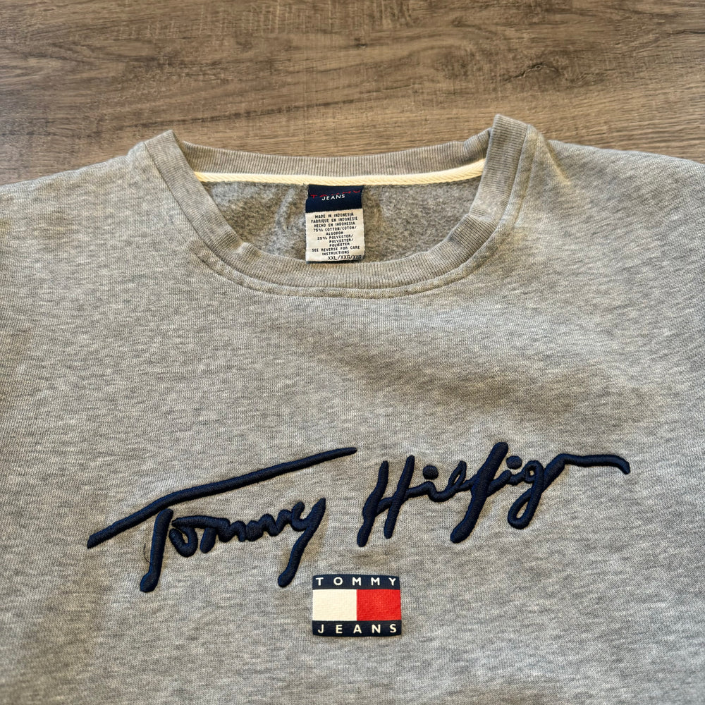 Vintage TOMMY HILFIGER Embroidered Sweatshirt