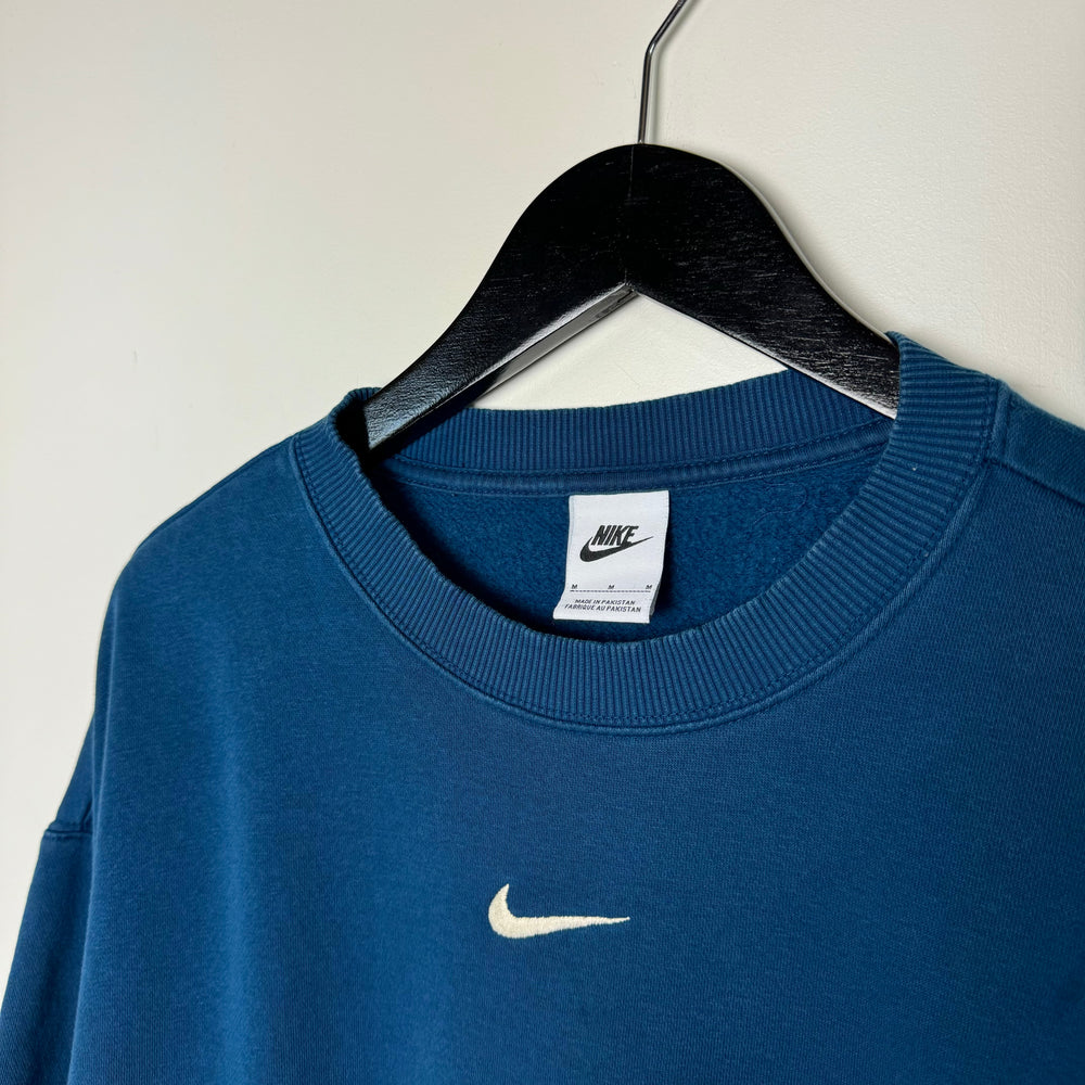 NIKE Middle Swoosh Crewneck Sweatshirt