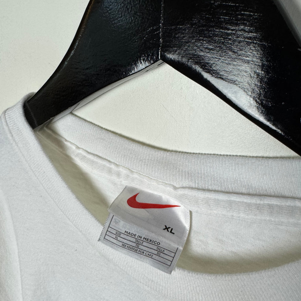 Vintage 90's NIKE Dawn Staley Basketball Tshirt