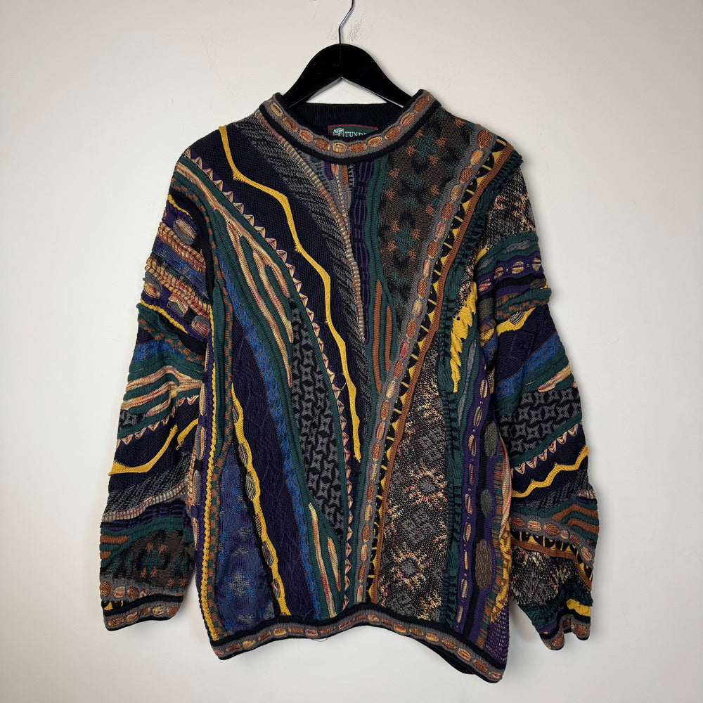 Vintage 90's TUNDRA Cable Knit 3D Sweater