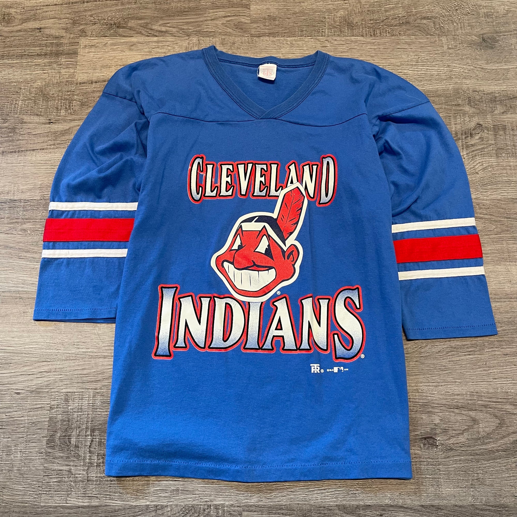 Vintage 90's MLB Cleveland INDIANS Tshirt – Vintage Instincts