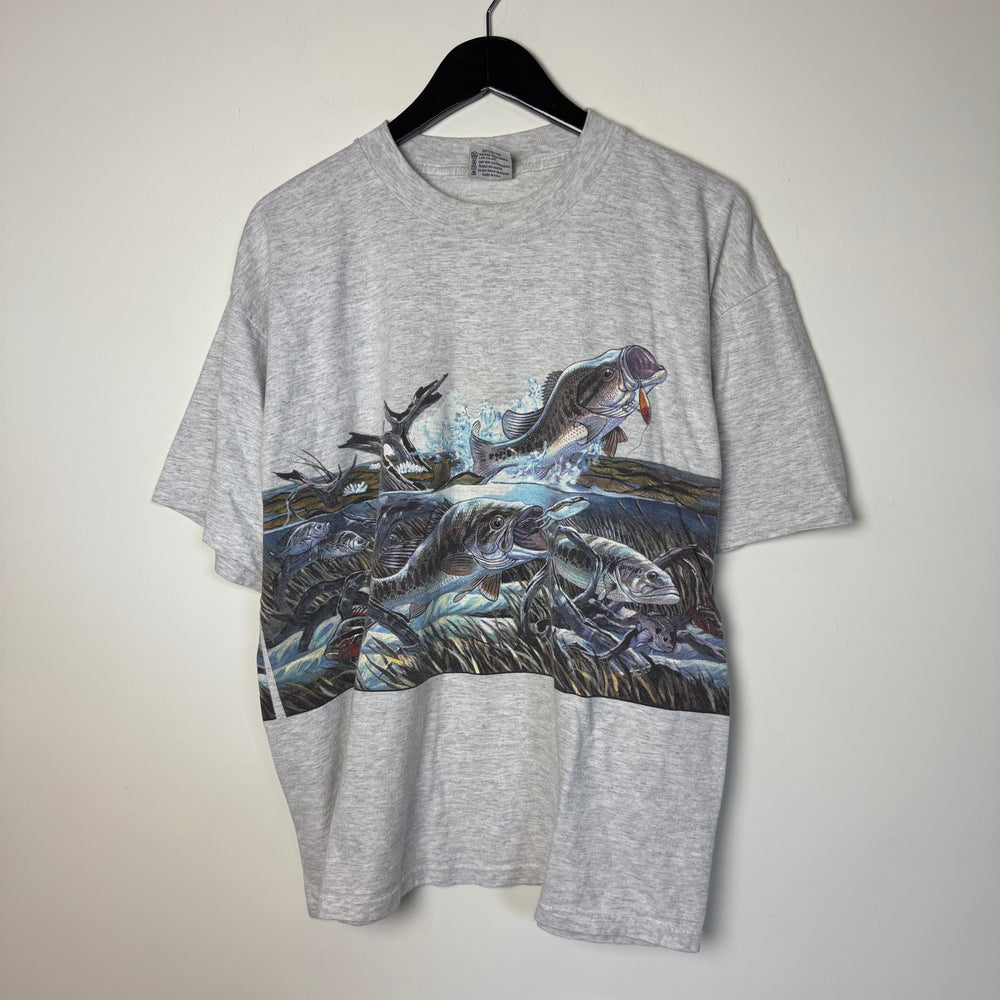 Vintage 90's FISHING "Hot Spot" Wildlife Tshirt