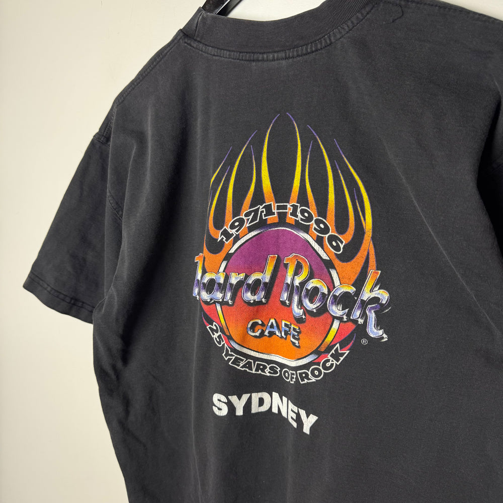 Vintage 1996 HARD ROCK Cafe Sydney Tshirt