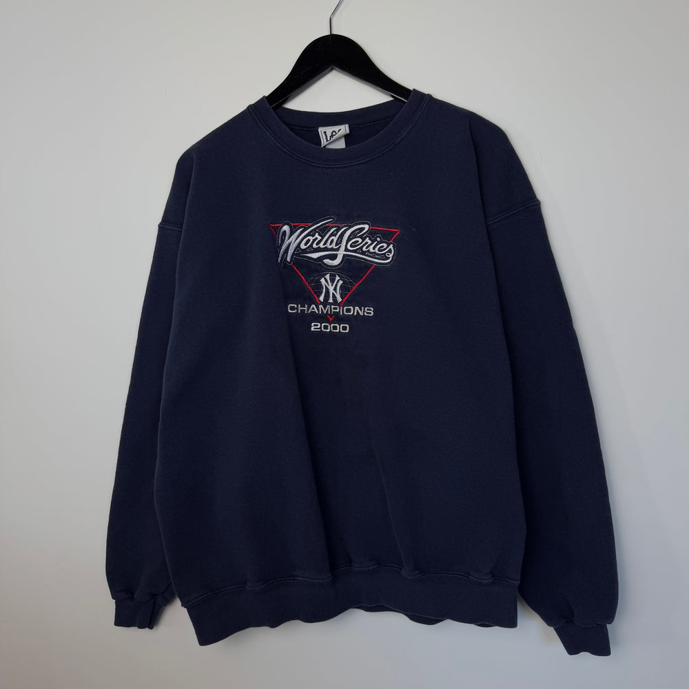 Vintage 2000 MLB New York YANKEES Embroidered Sweatshirt