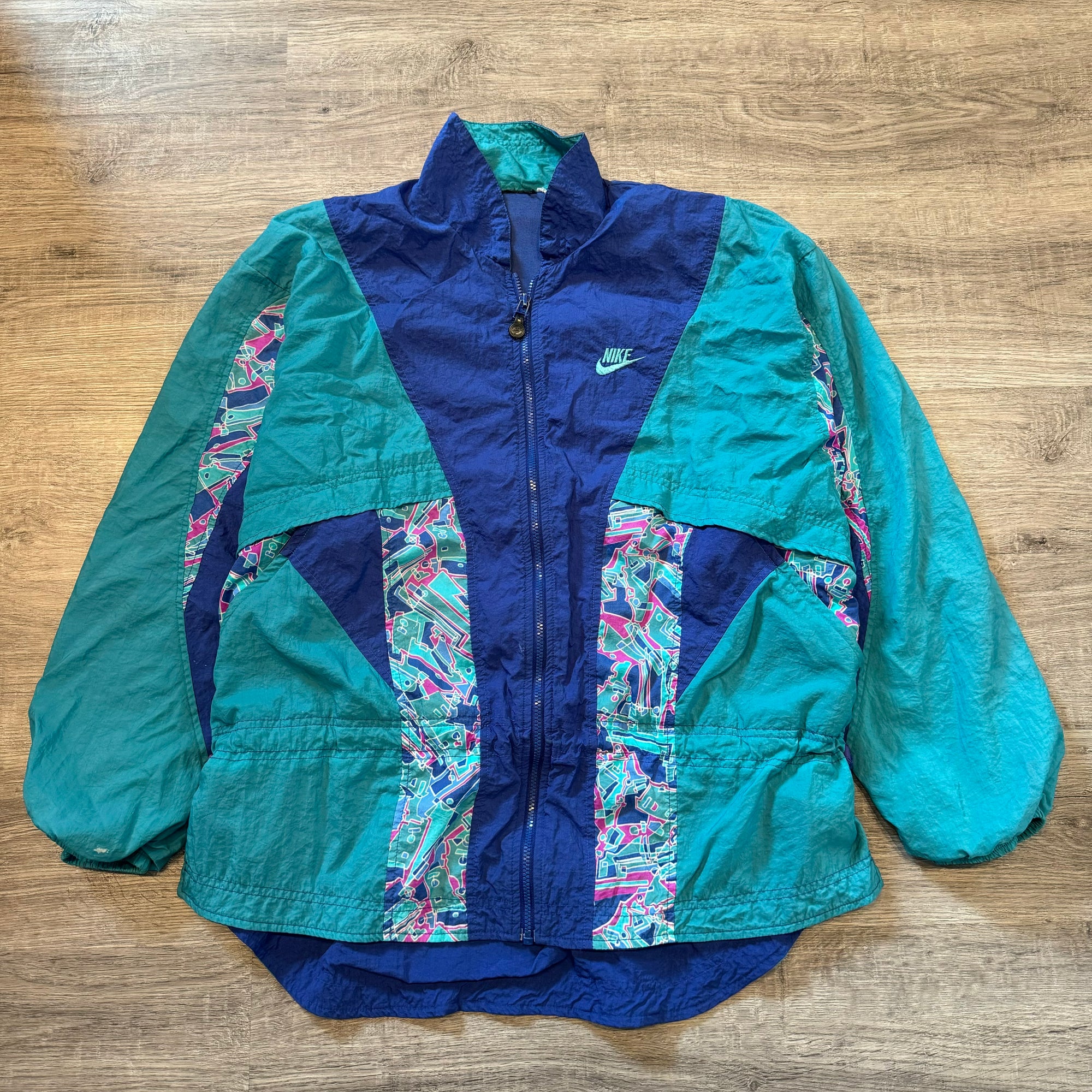 Vintage 90 s NIKE Patterned Nylon Windbreaker Jacket