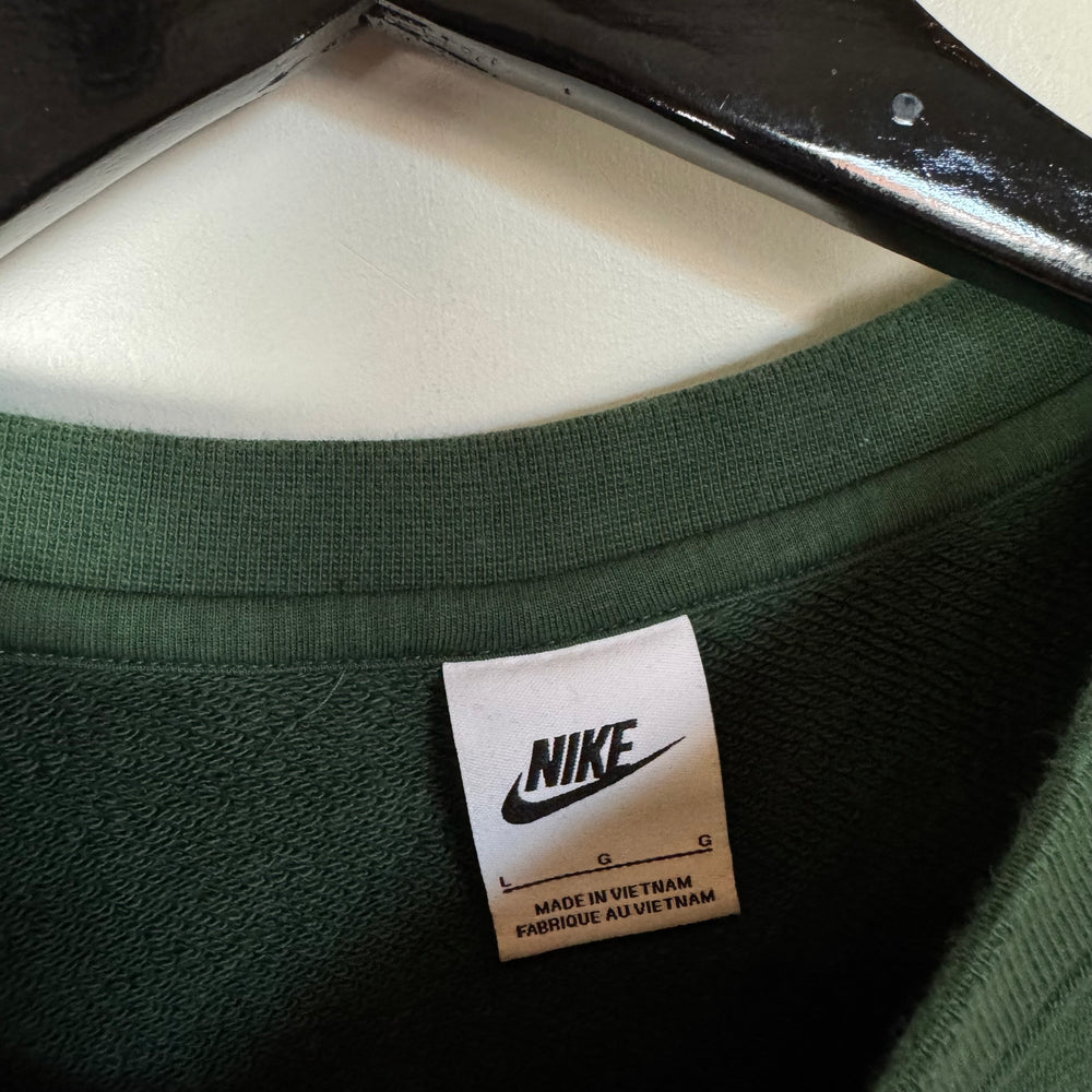 NIKE Two Tone Embroidered Crewneck Sweatshirt