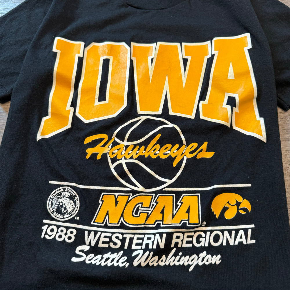 Vintage 1988 University of IOWA Hawkeyes Varsity Tshirt