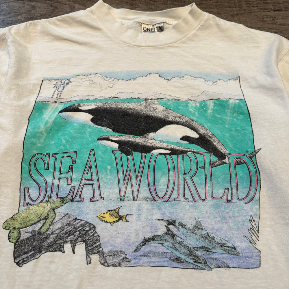 Vintage 90's SEA WORLD Wildlife Tshirt