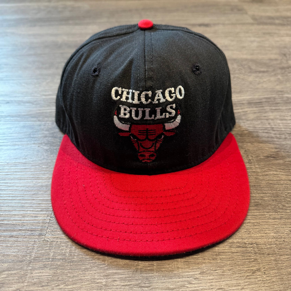 Vintage 90's NBA Chicago BULLS Snapback Hat