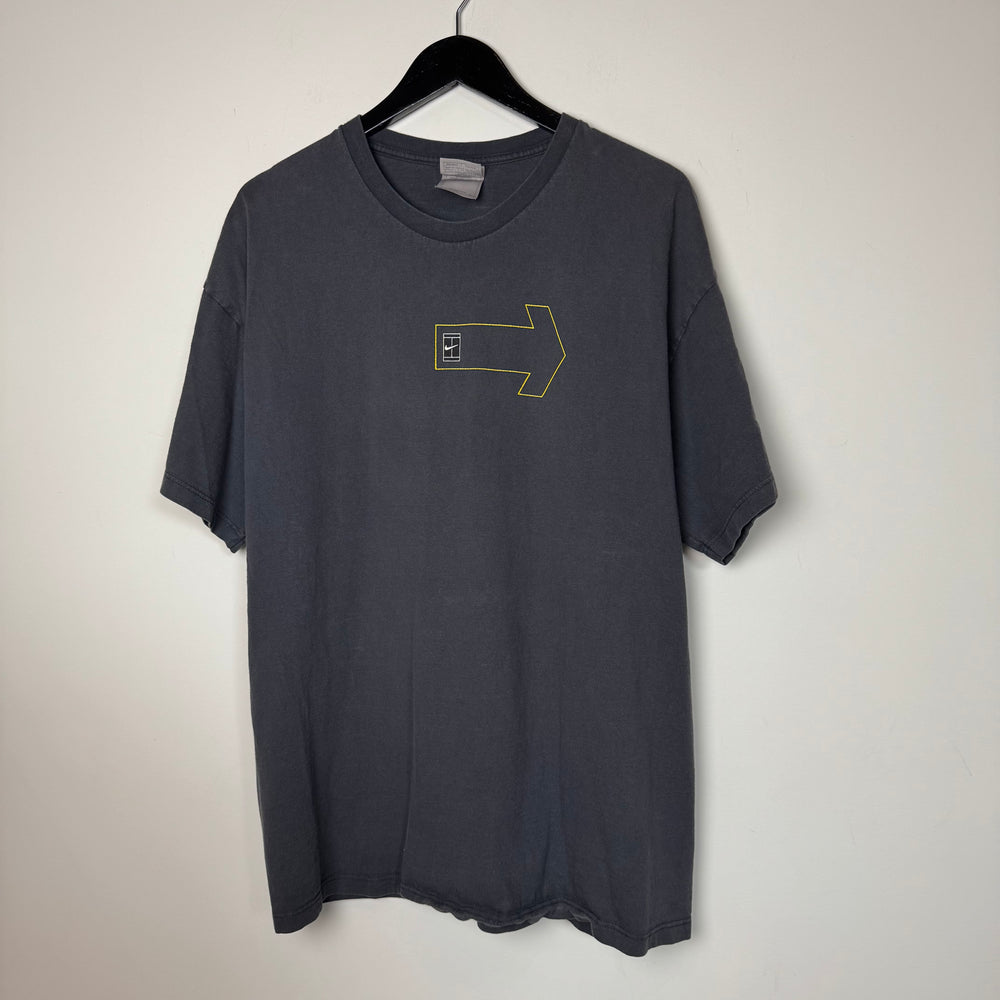 Vintage NIKE Tennis Tshirt