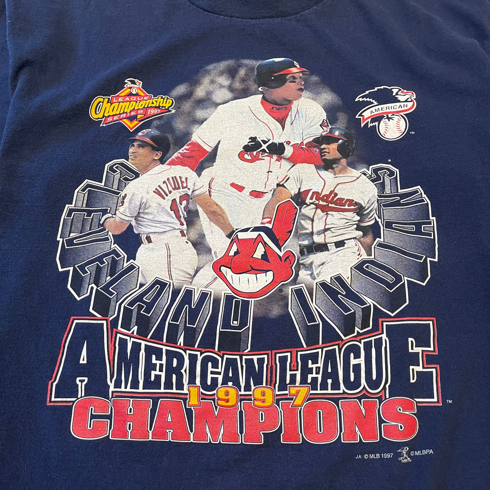 Vintage 1997 MLB Cleveland INDIANS Tshirt