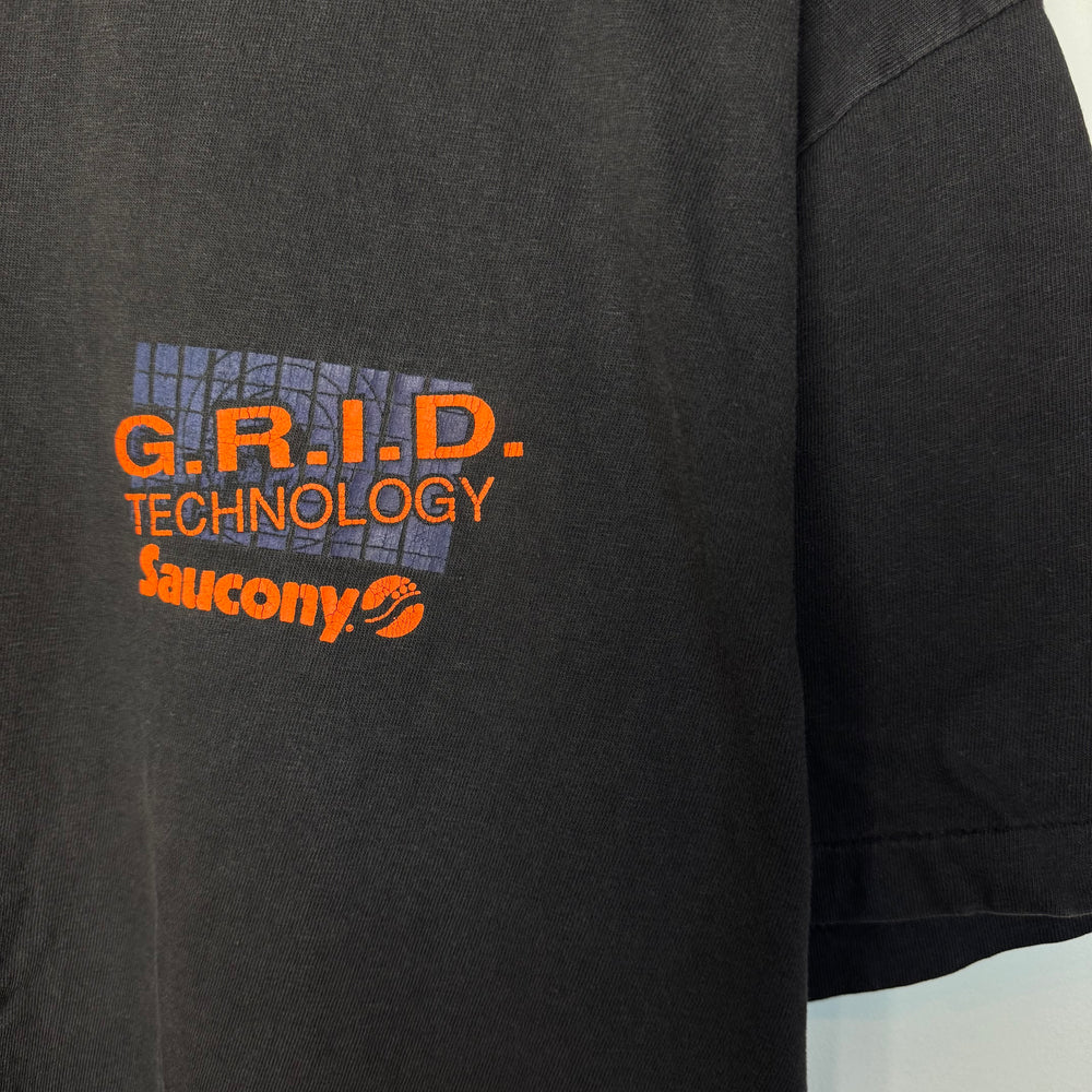 Vintage 90's SAUCONY G.R.I.D. Sneaker Tshirt