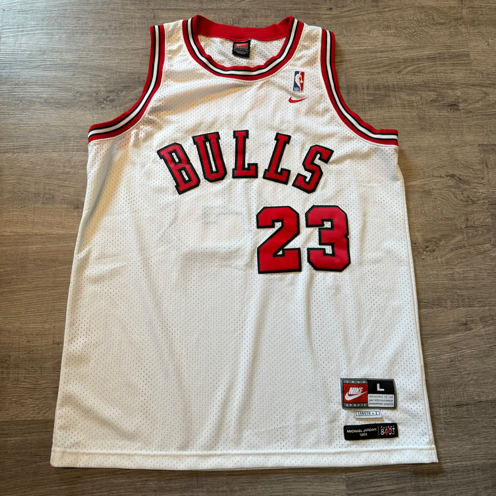 Vintage NBA Chicago BULLS Nike #23 Jordan Basketball Jersey