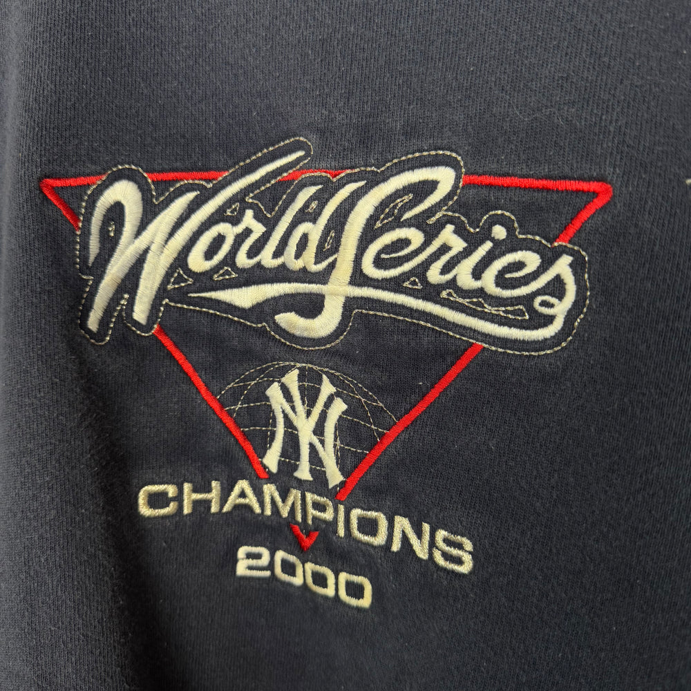 Vintage 2000 MLB New York YANKEES Embroidered Sweatshirt