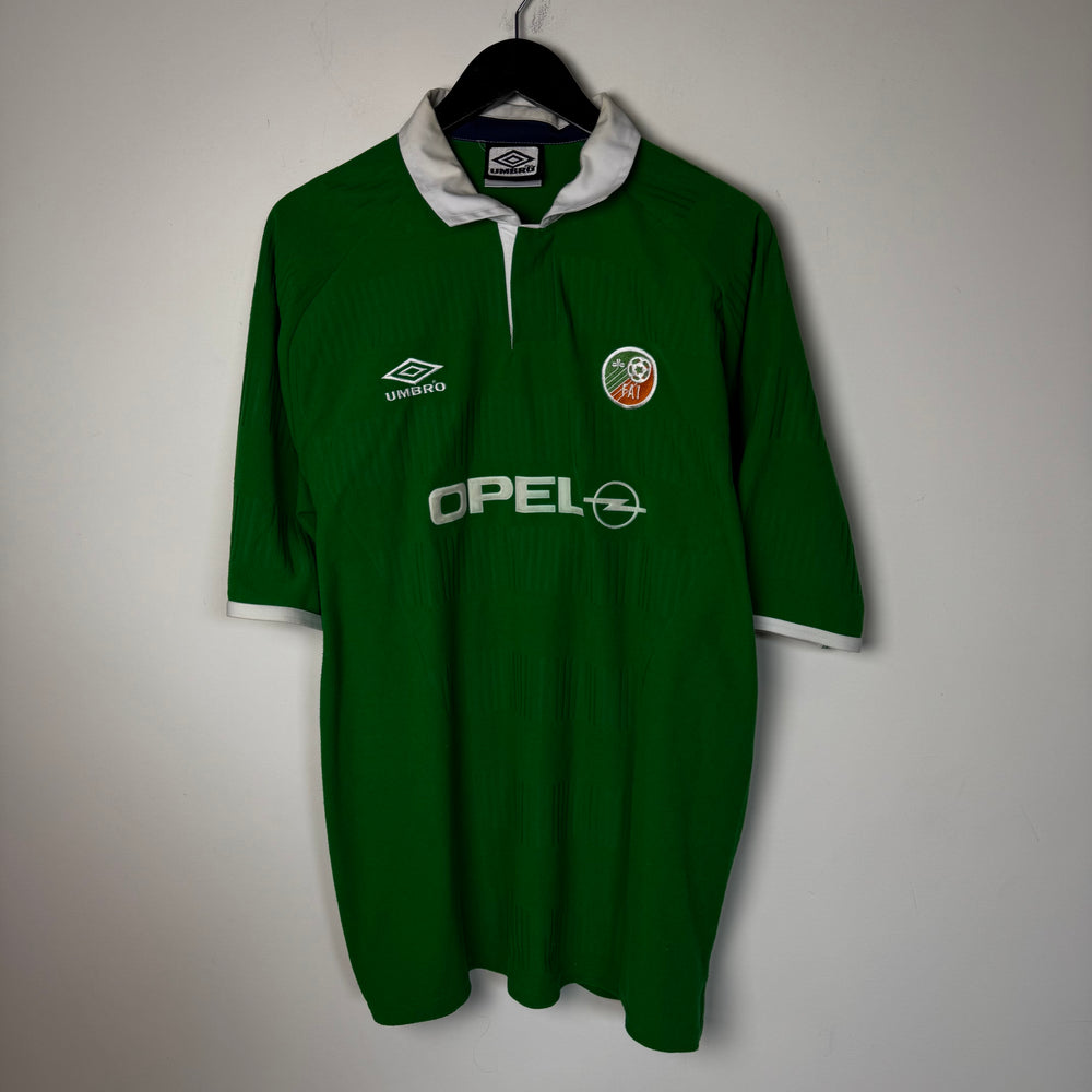 Vintage Republic of IRELAND Umbro Soccer Football Jersey