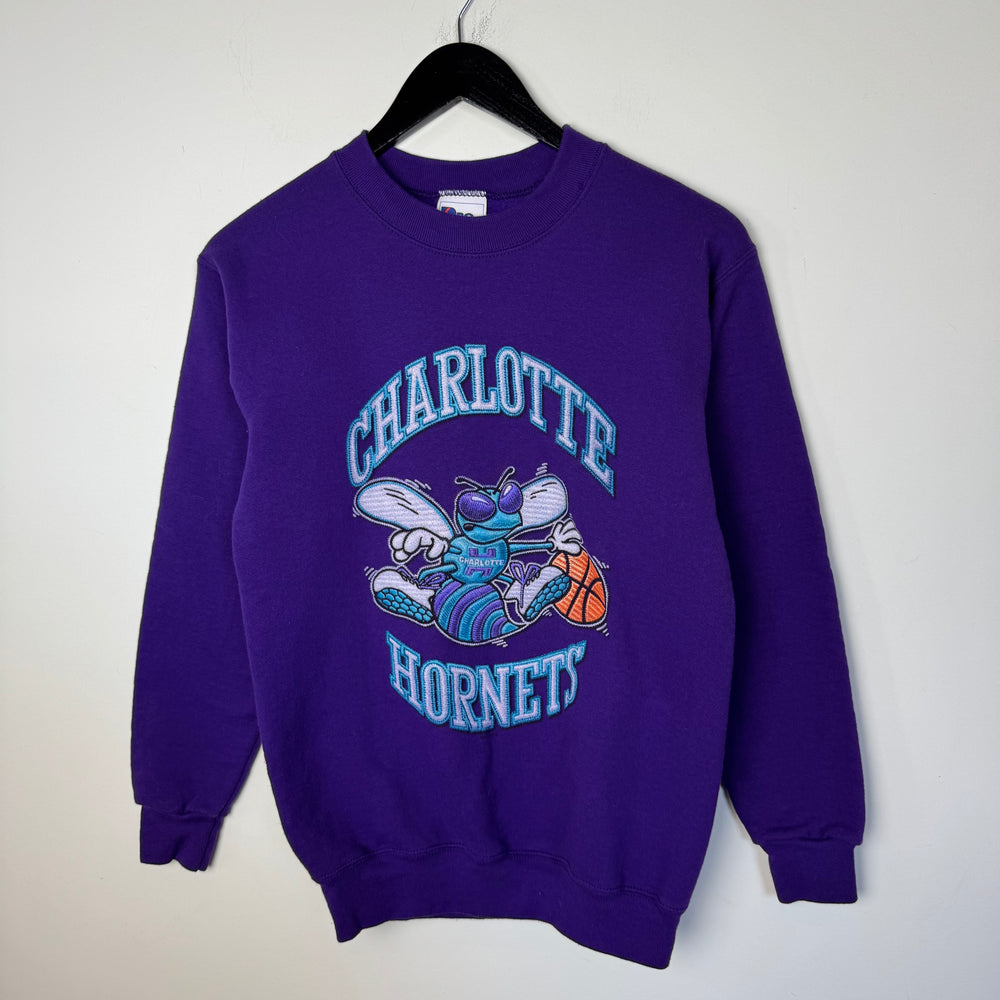 Vintage 90's NBA Charlotte HORNETS Sweatshirt