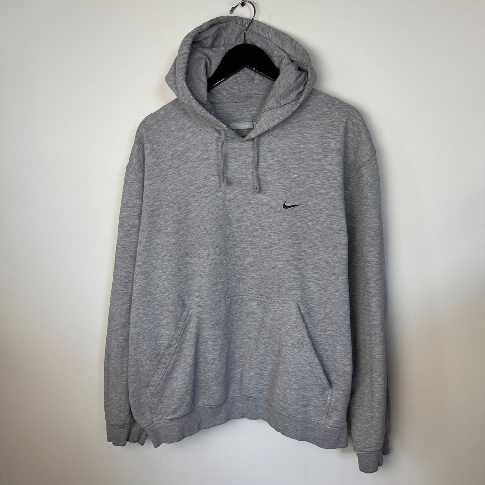 depop nike vintage hoodie