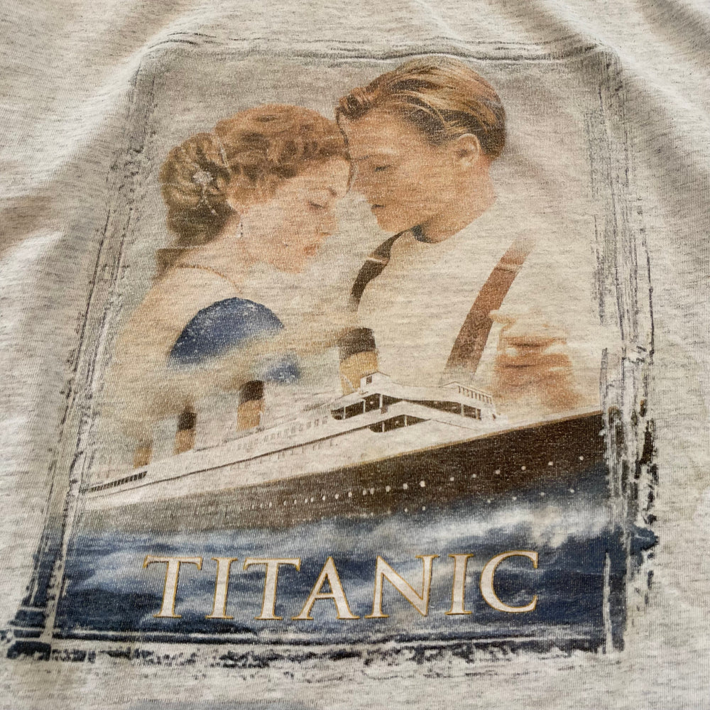 Vintage 90's TITANIC Leo DiCaprio Movie Promo Tshirt